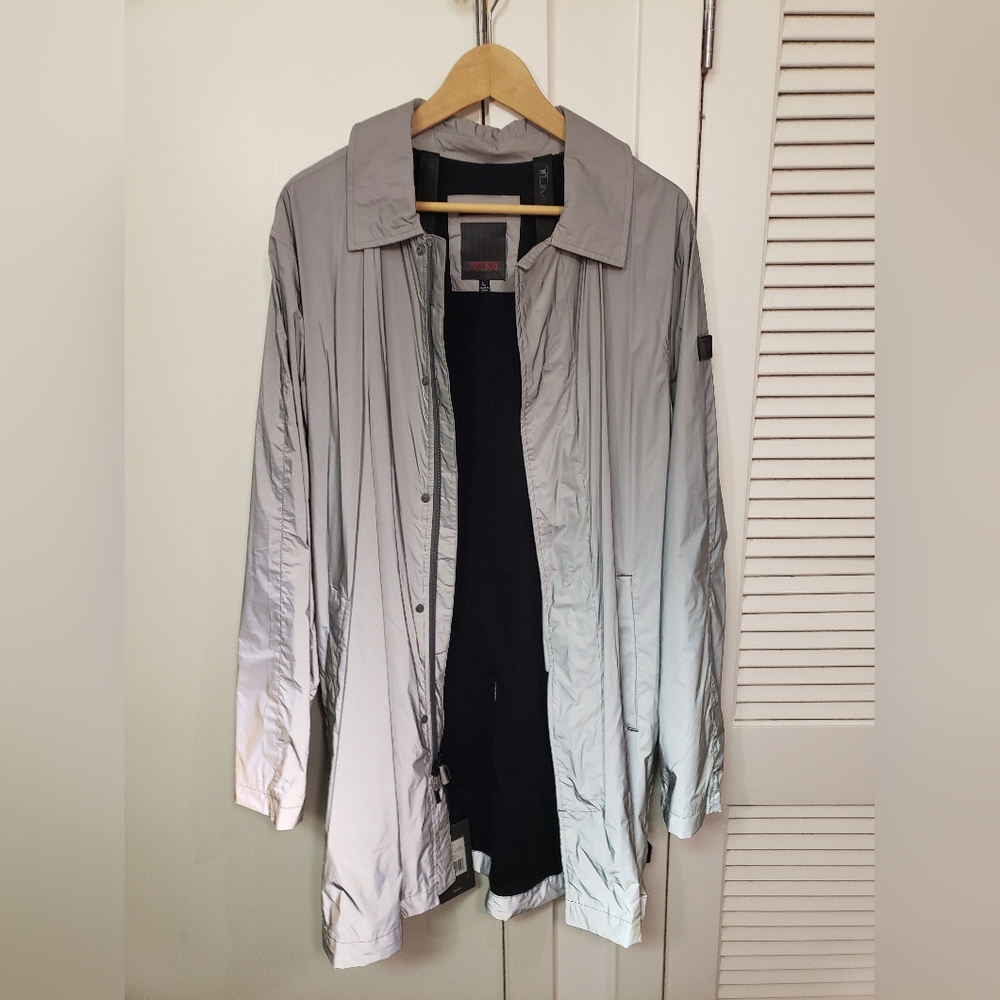 Tumi Light Gray Long Jacket MEN LARGE